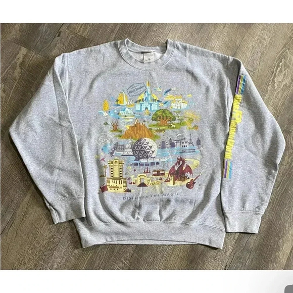 Disney Sweaters - Vintage Disneyland sweatshirt crewneck pullover